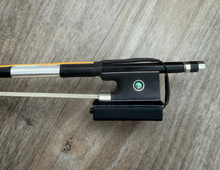 Load image into Gallery viewer, IllumeBow LED 3/4 Violin Bow