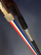 Load image into Gallery viewer, Spectrum Trio Bow - Violin 4/4