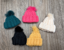 Load image into Gallery viewer, Scroll Beanie
