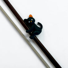 Load image into Gallery viewer, Kitty Buddy Bow Wrap (black)

