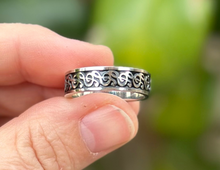 Load image into Gallery viewer, Stainless Steel Treble Clef Design Ring
