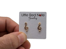 Load image into Gallery viewer, Stud Earrings Treble Clef- Gold
